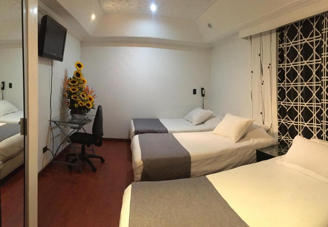 Hotel Ejecutivo Embajada Bogota Ngoại thất bức ảnh